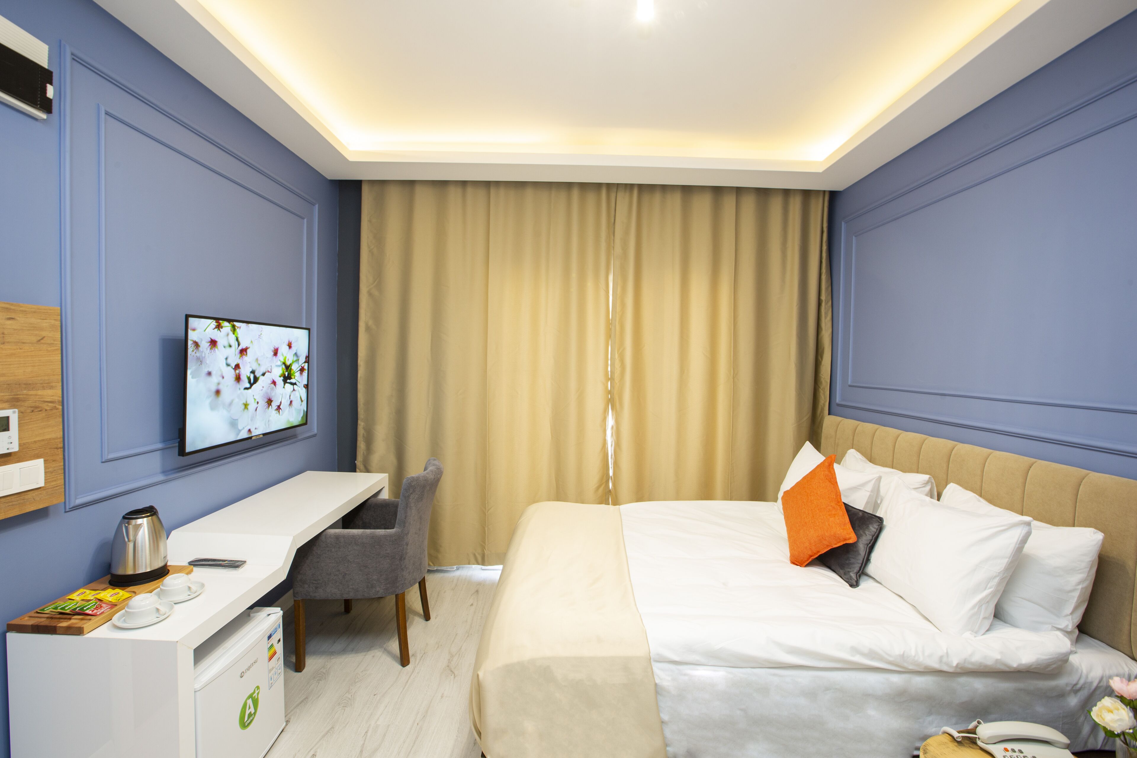 Alemeyn The Taksim Leons Hotel Cafe & Spa