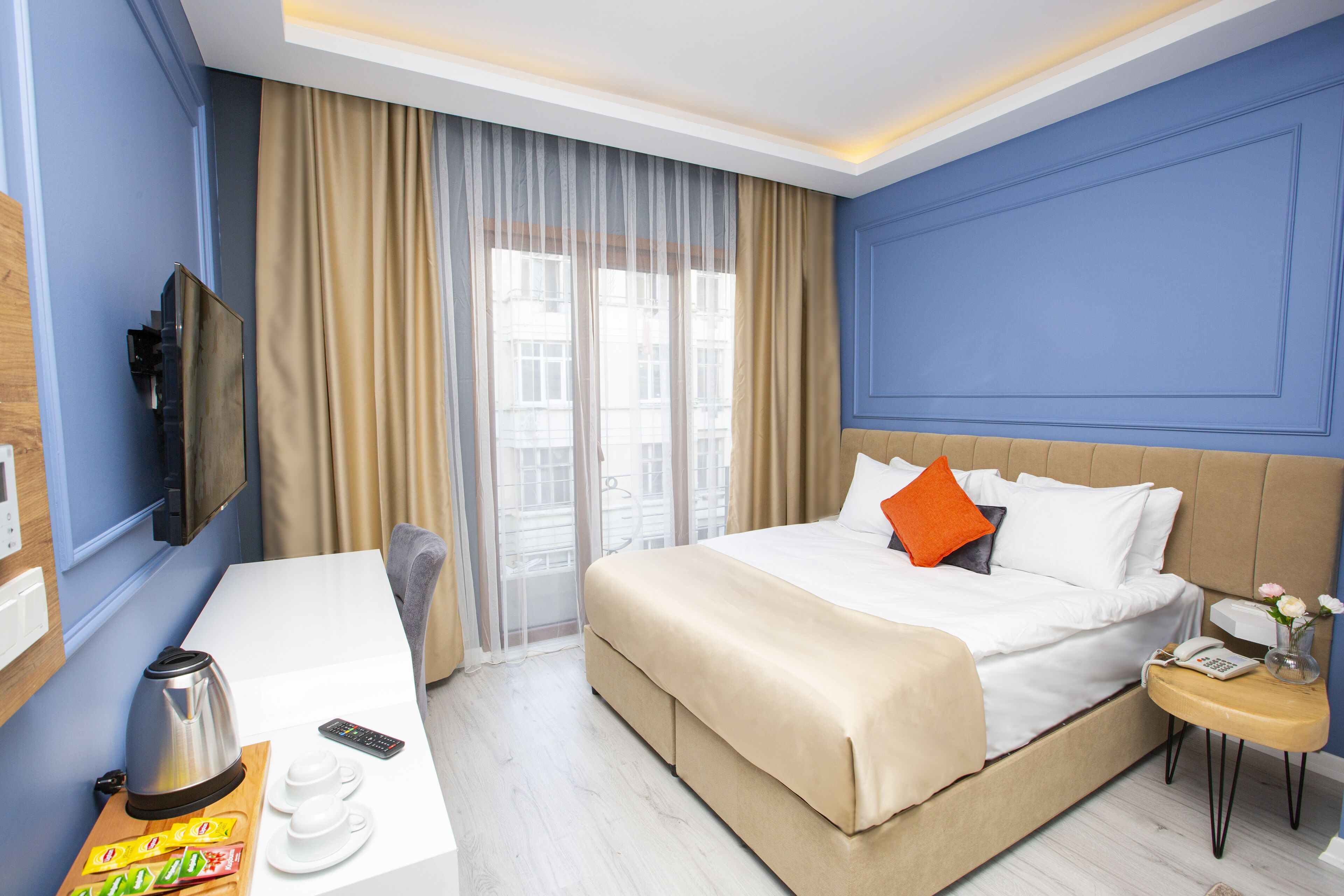 Alemeyn The Taksim Leons Hotel Cafe & Spa