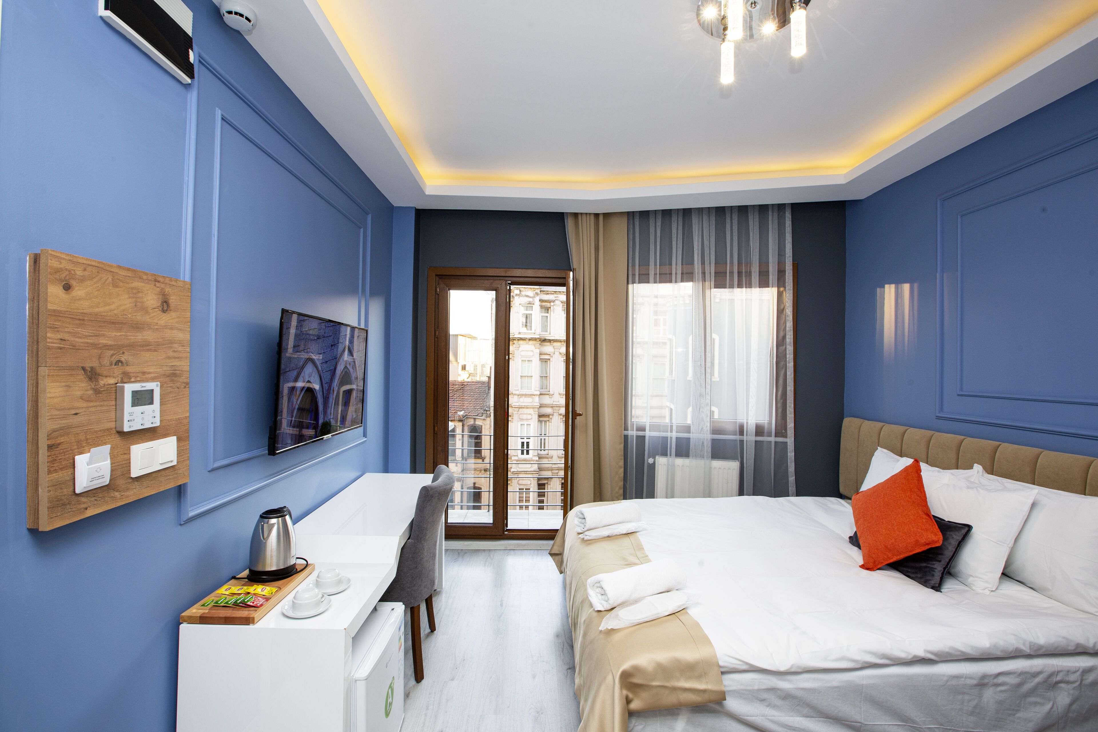 Alemeyn The Taksim Leons Hotel Cafe & Spa