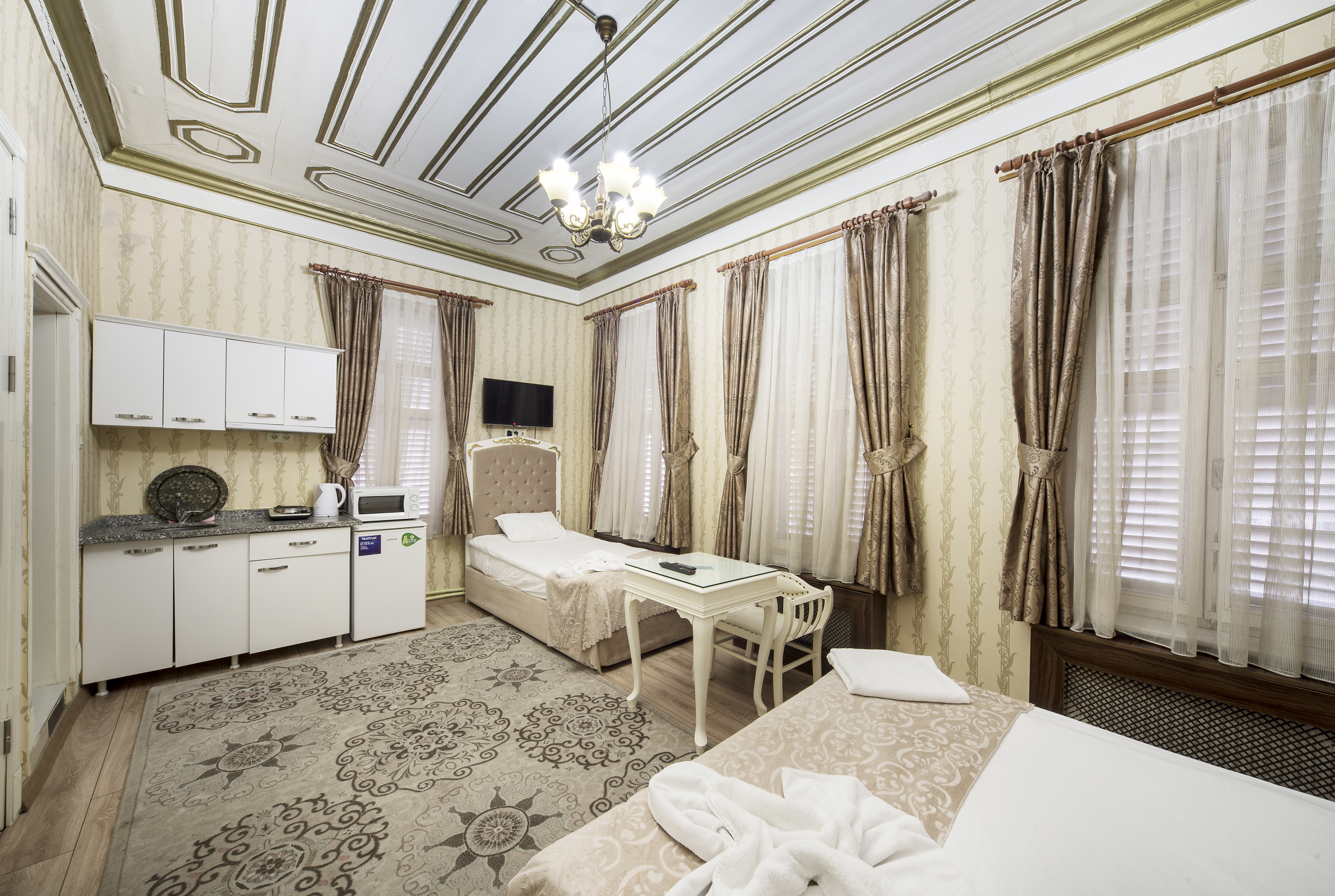Alhambra Apart Hotel