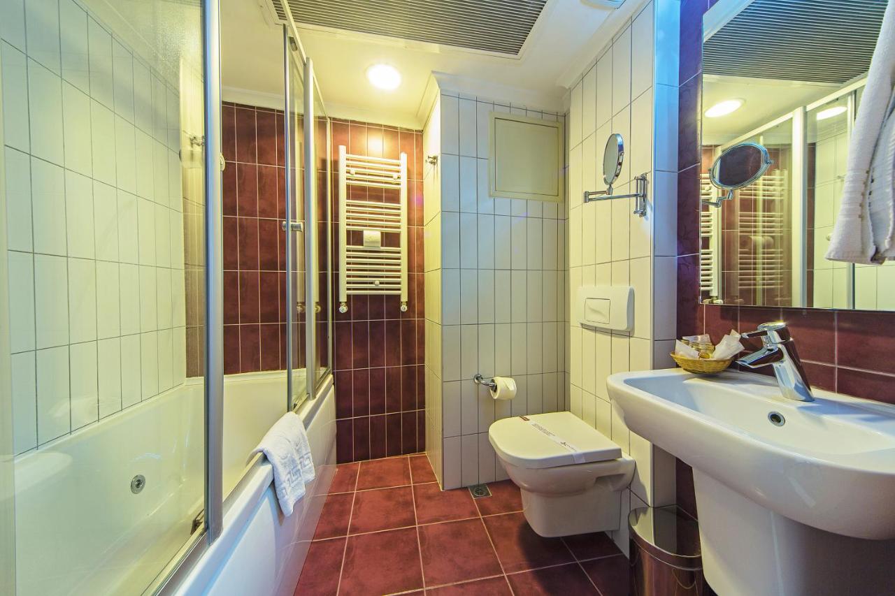Almina Hotel
