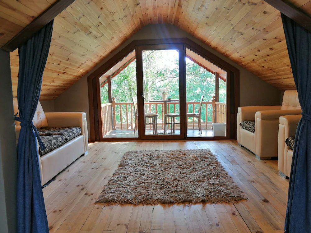 Antik River House