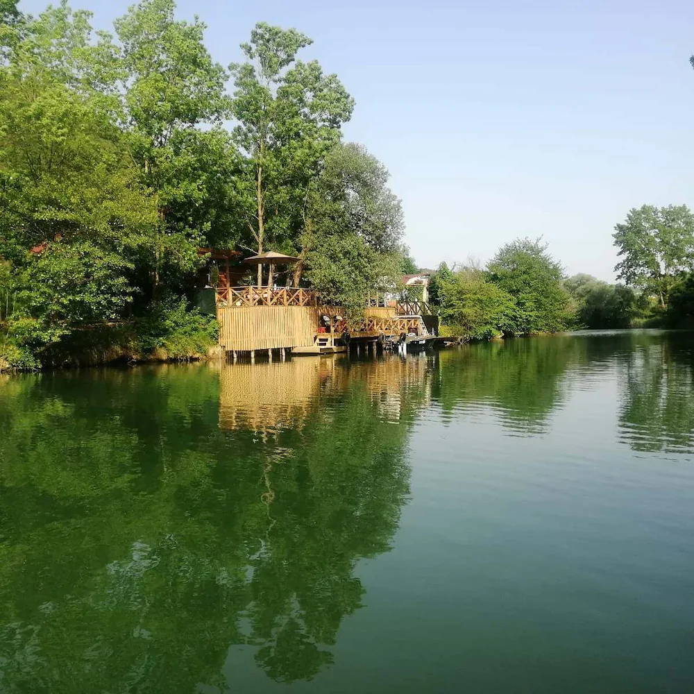 Antik River House