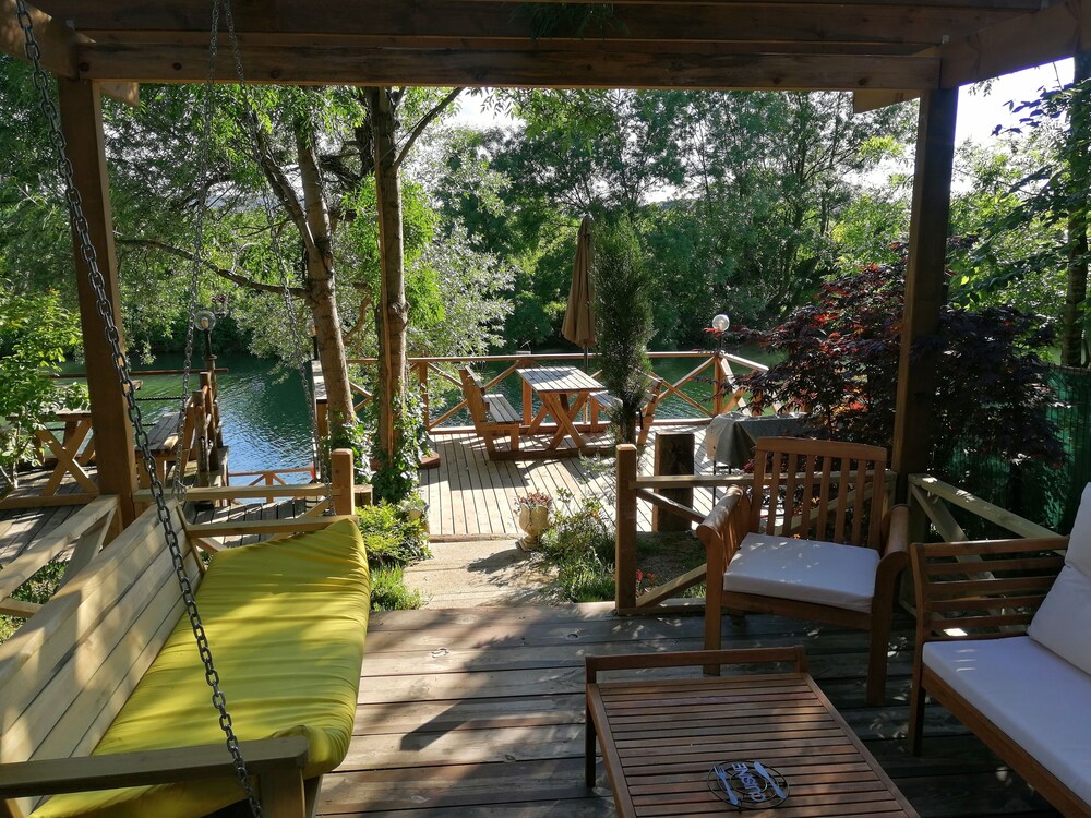 Antik River House