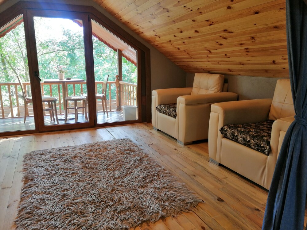 Antik River House