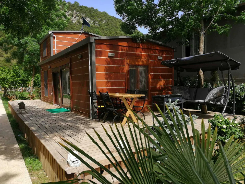 Antik River House