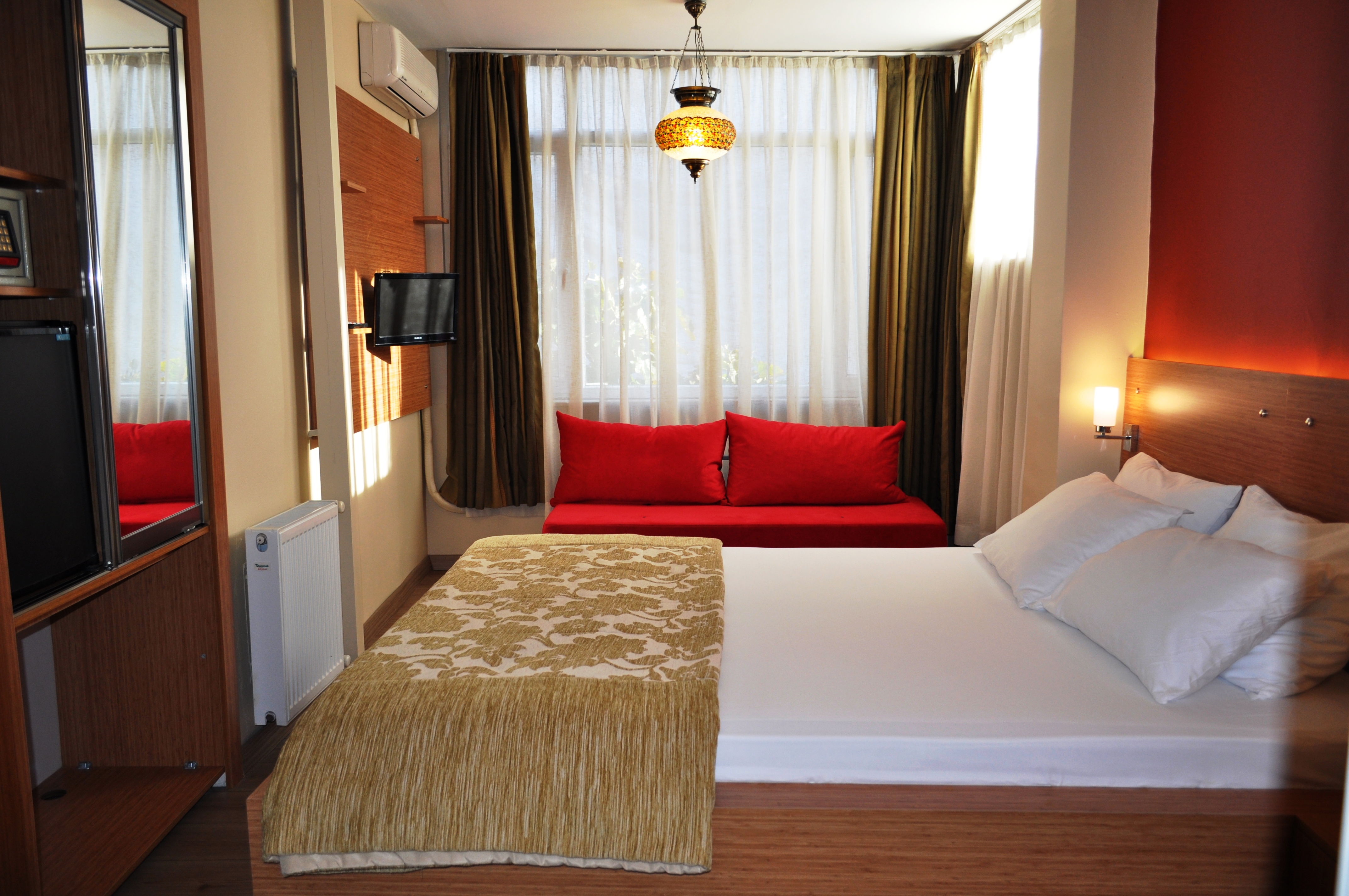 Antique Hostel