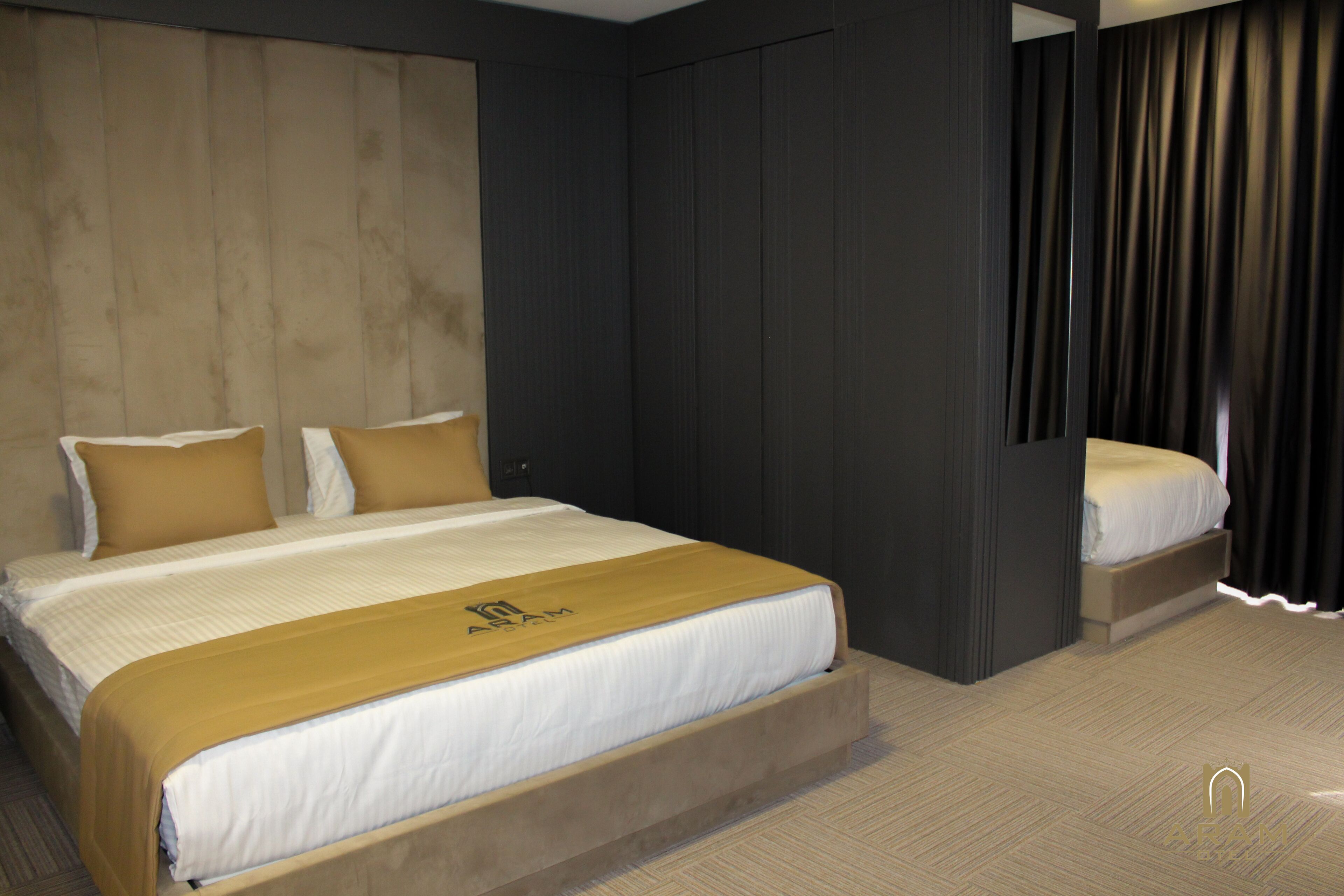 Aram Otel