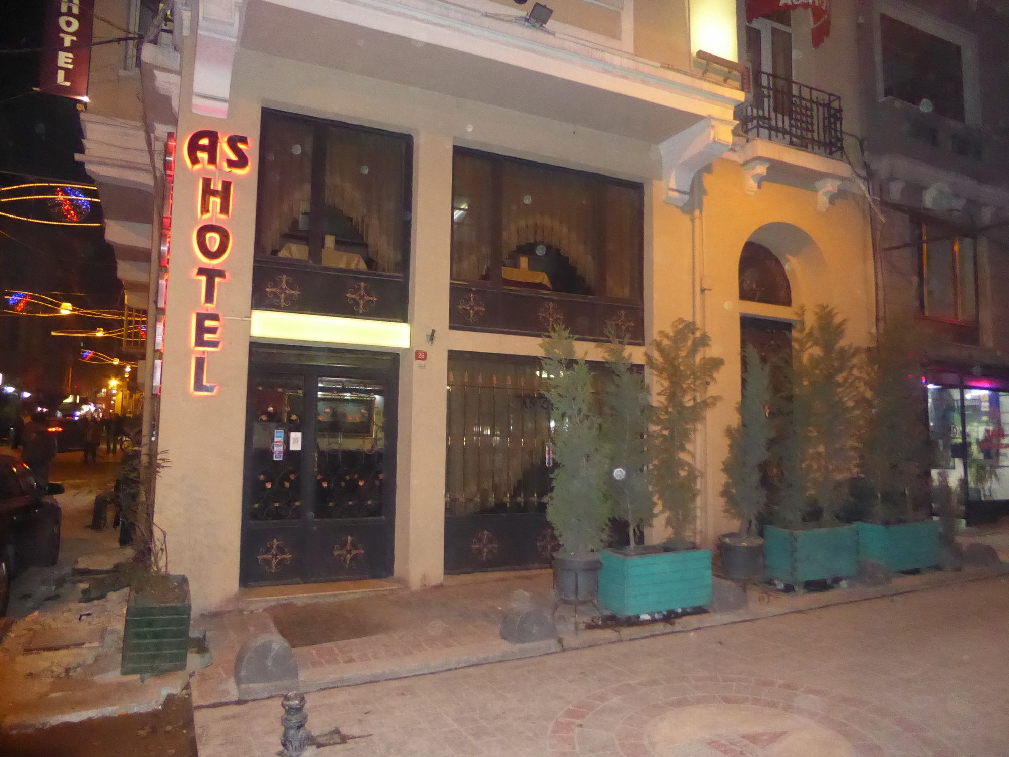 Boss To Hotel Taksim
