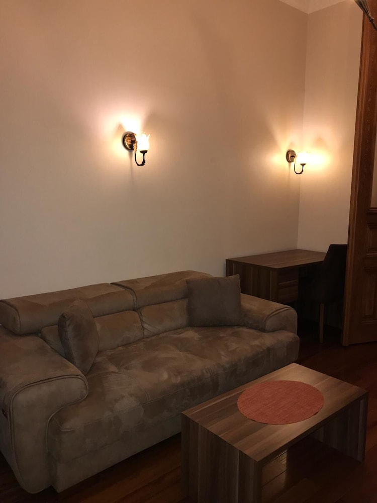 Aslan Residence