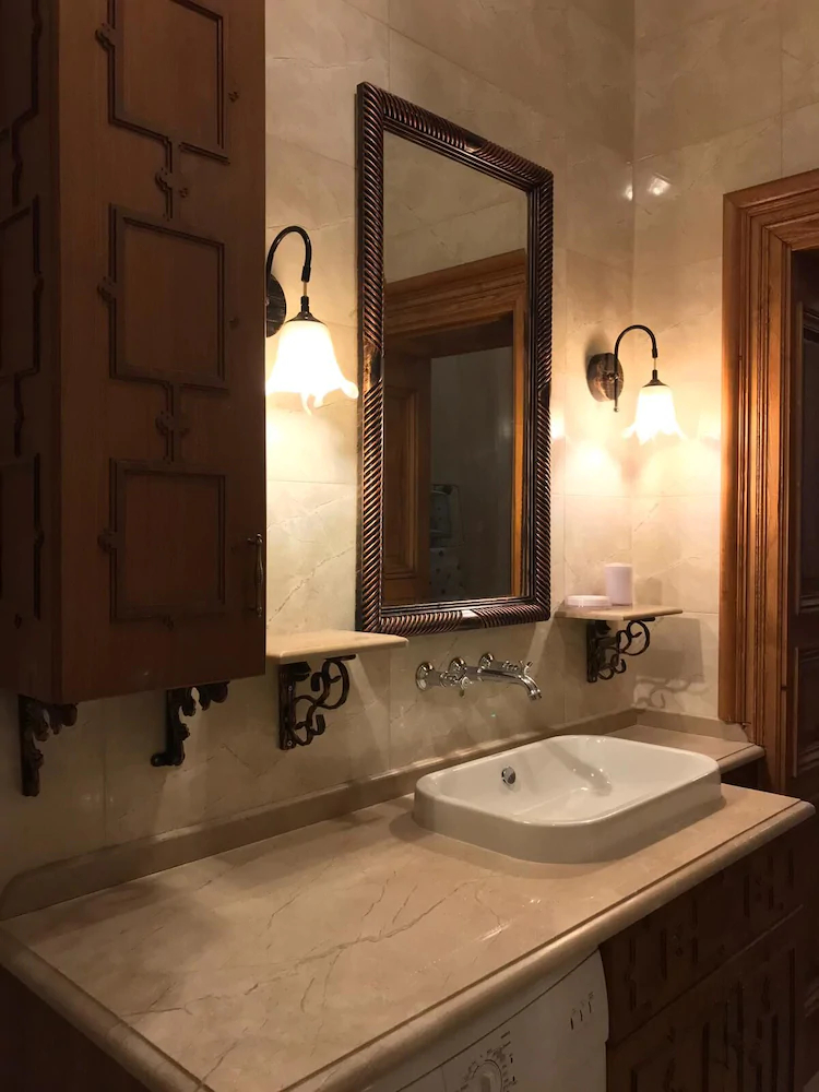 Aslan Residence