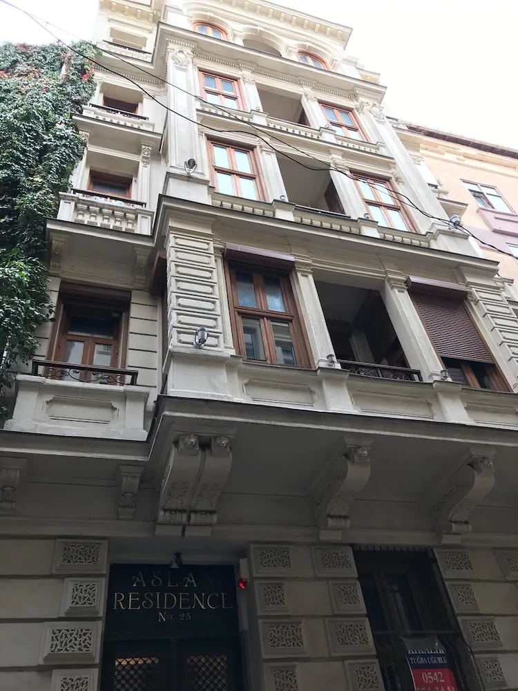 Aslan Residence