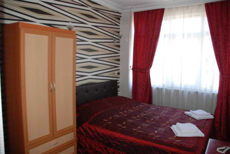 Rams Hotel
