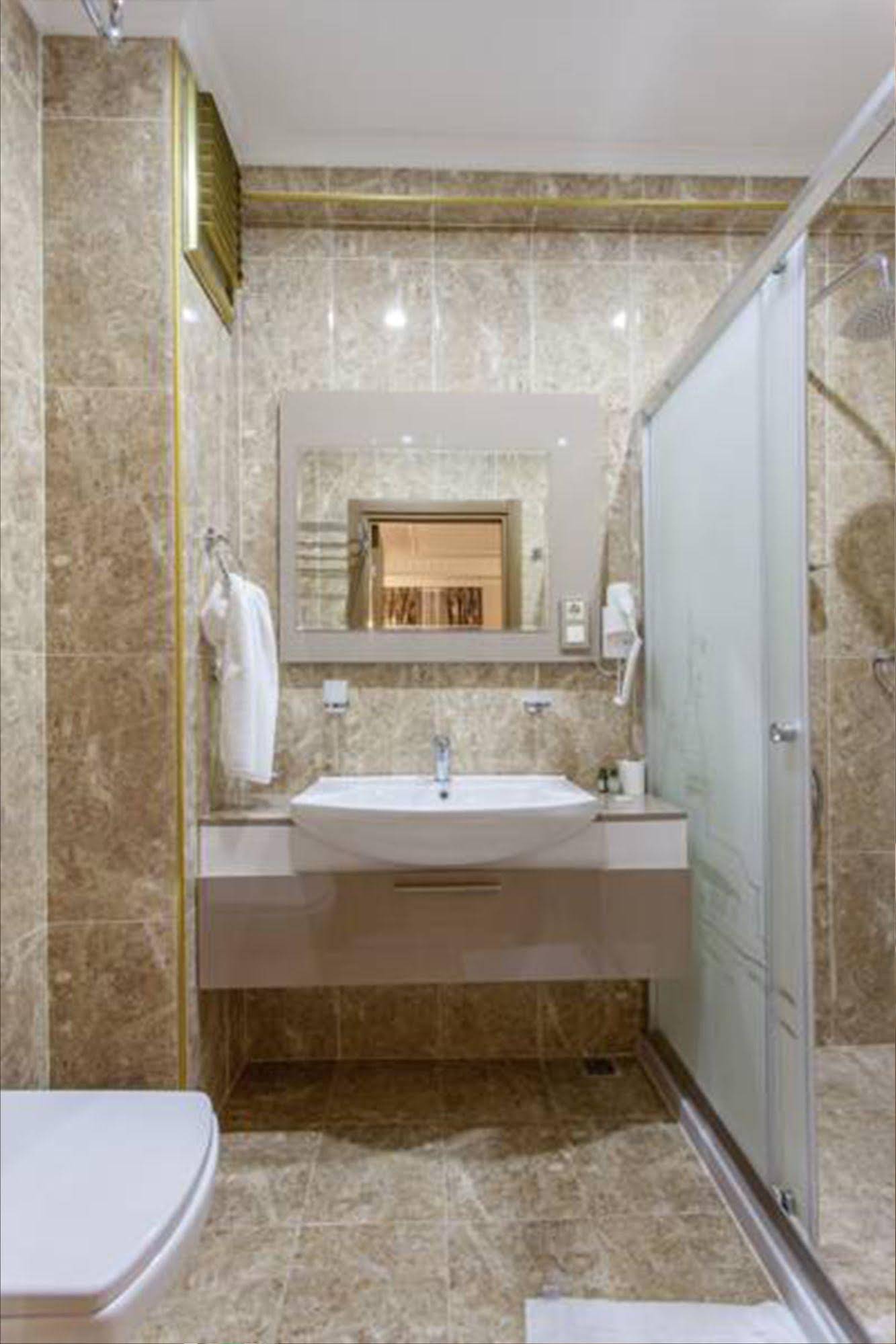 Asya World Hotel