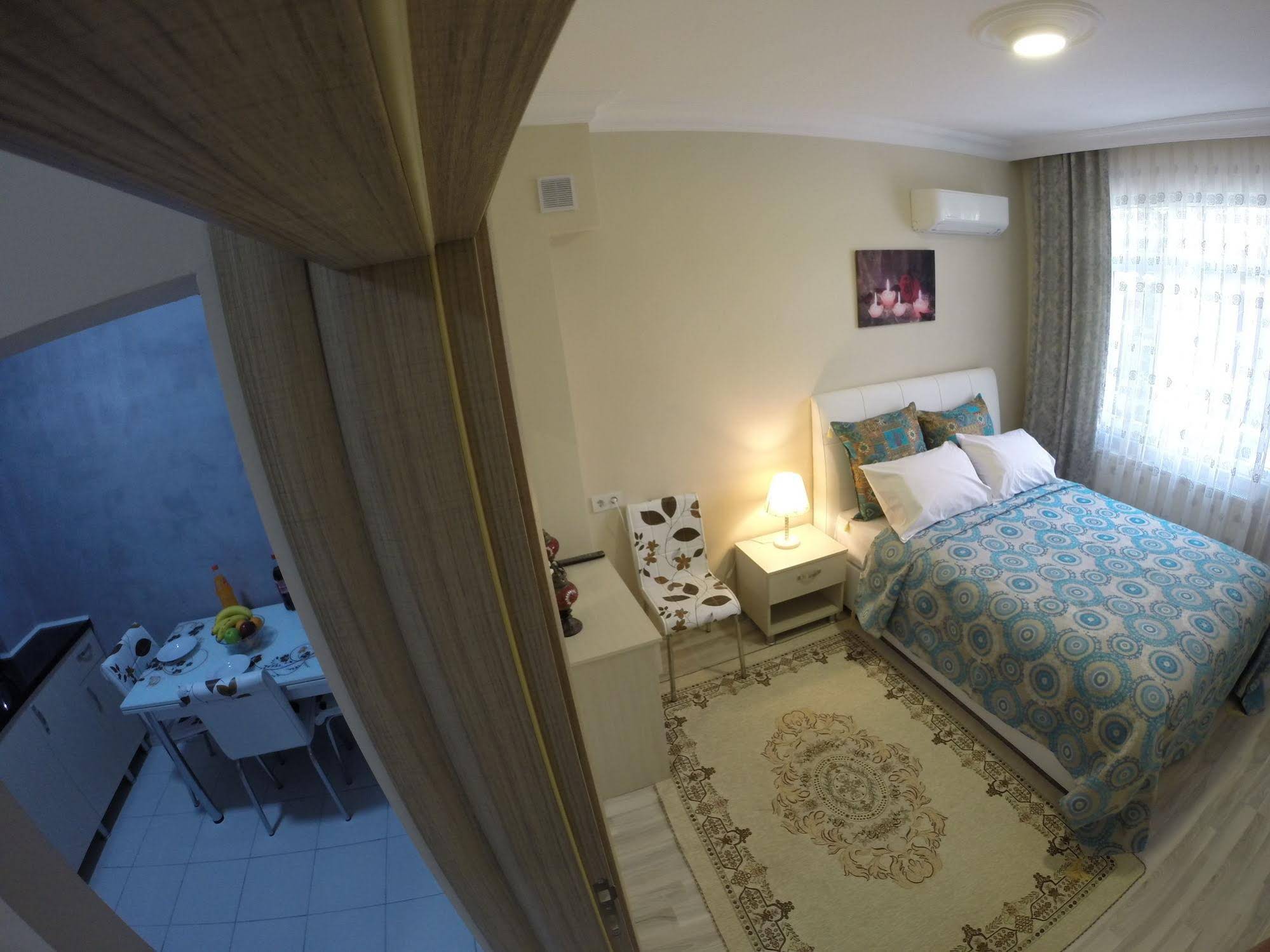 Atam Suites & Apart