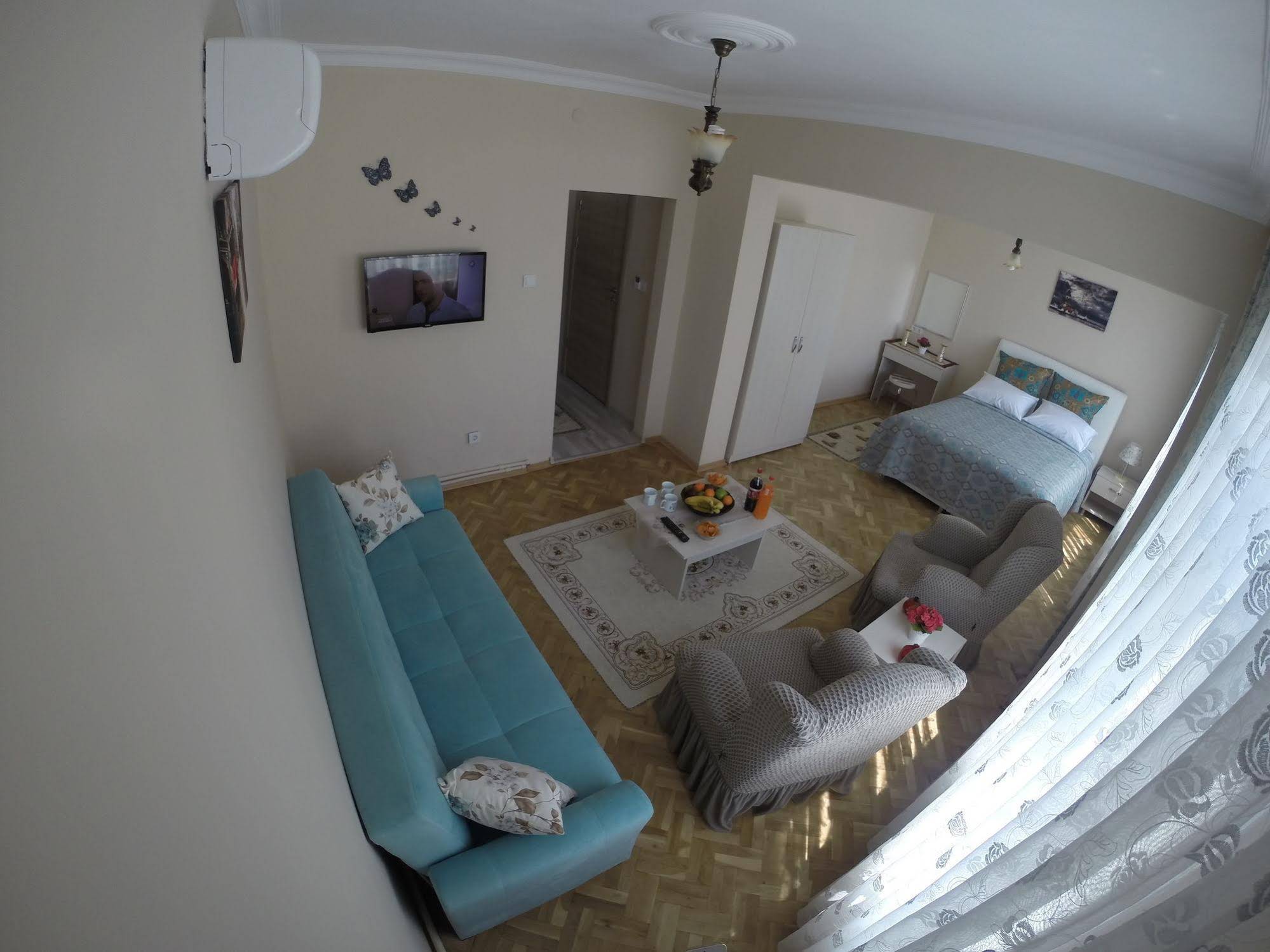 Atam Suites & Apart