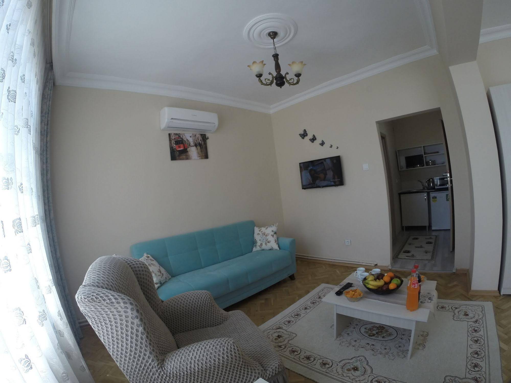 Atam Suites & Apart