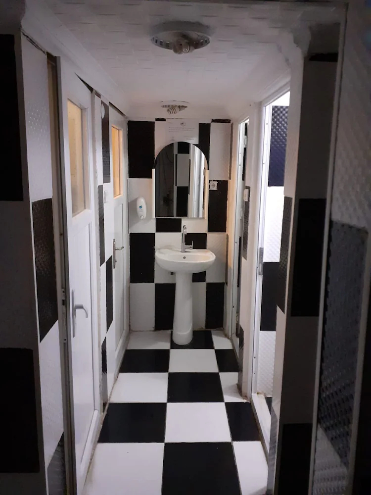 Avrasya Hostel