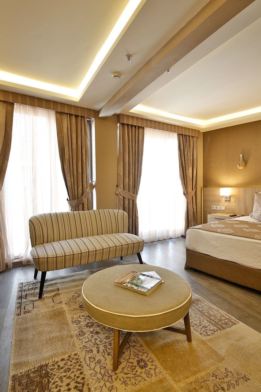 Ayramin Deluxe Hotel