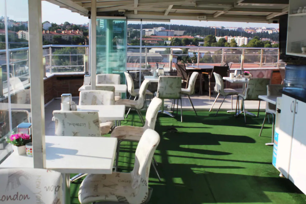 Bade Otel