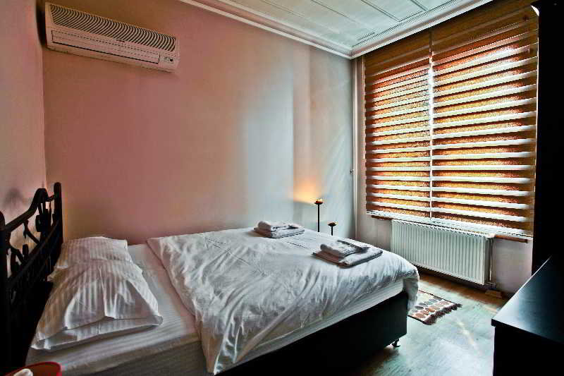 Balat Suites