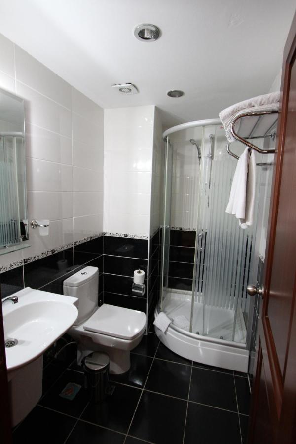 Basileus Hotel