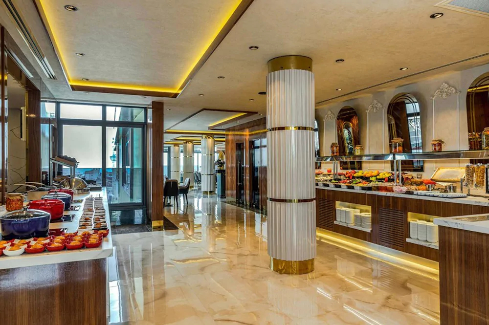 Beethoven Senfoni Hotel