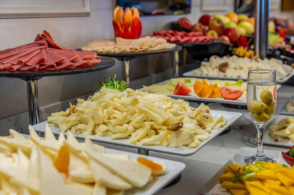 Beethoven Senfoni Hotel