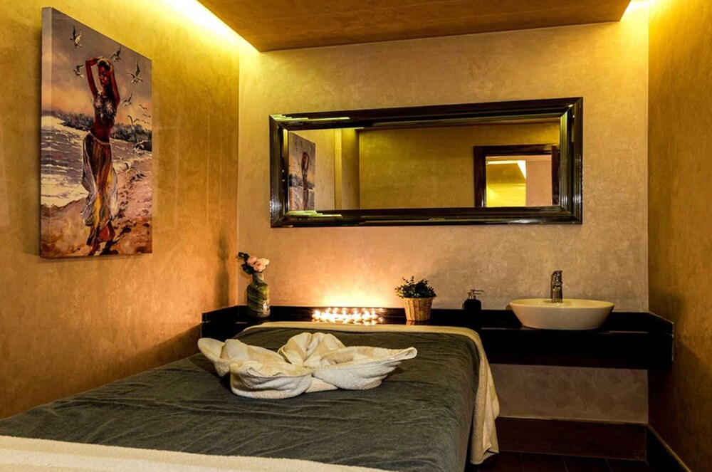 Beethoven Senfoni Hotel