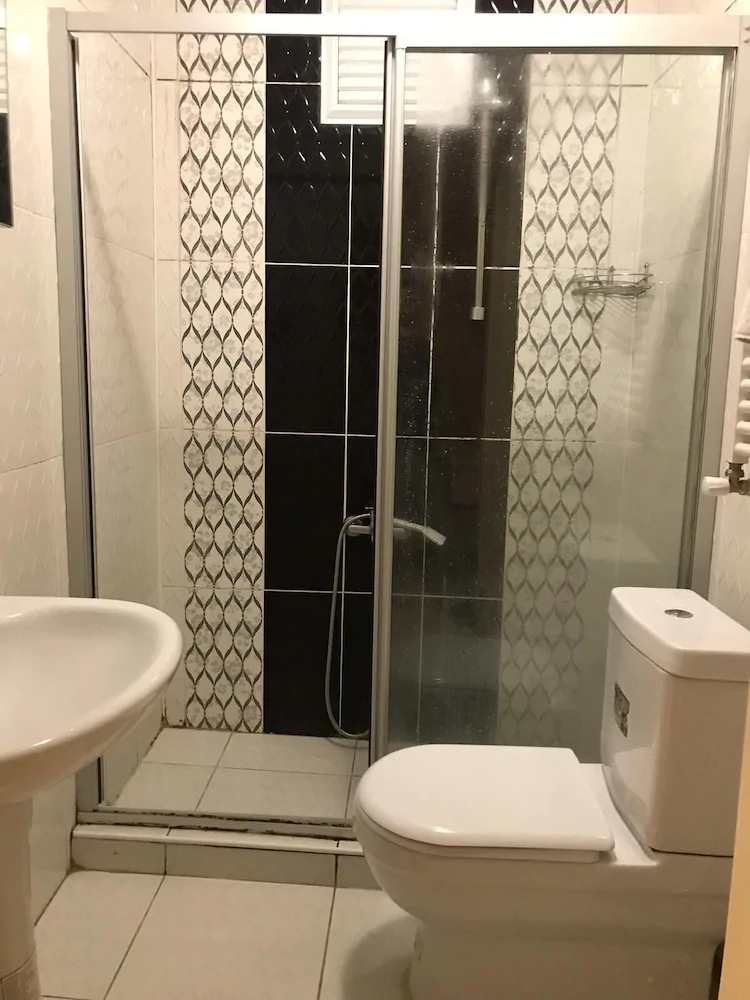 Berce Apartment & Suites