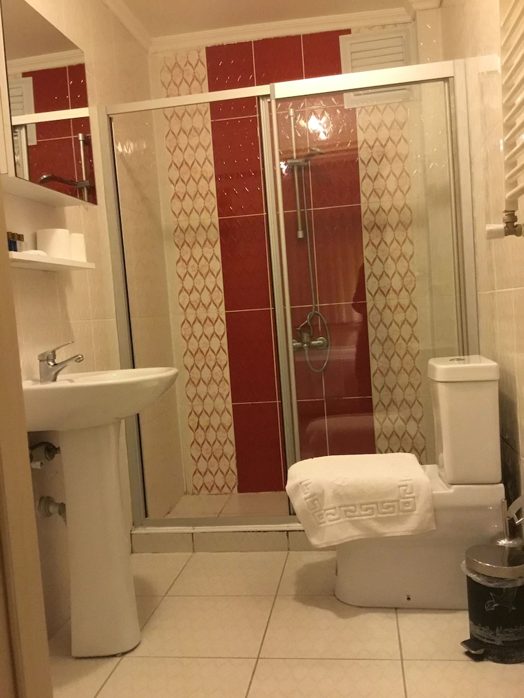 Berce Apartment & Suites