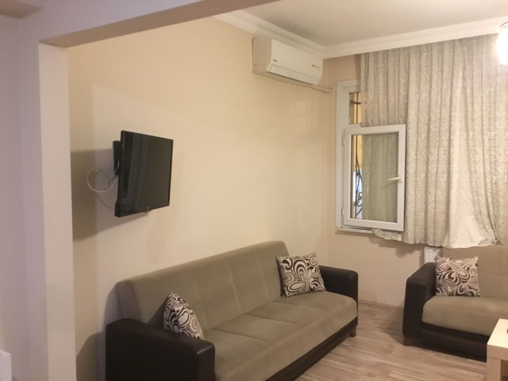 Berce Apartment & Suites
