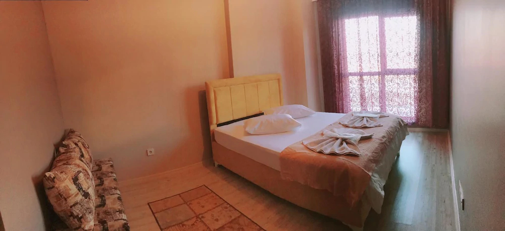 Best Suites & Studios