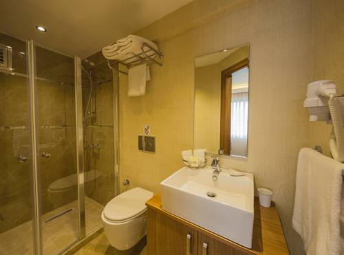 B'Guest House&Apartment