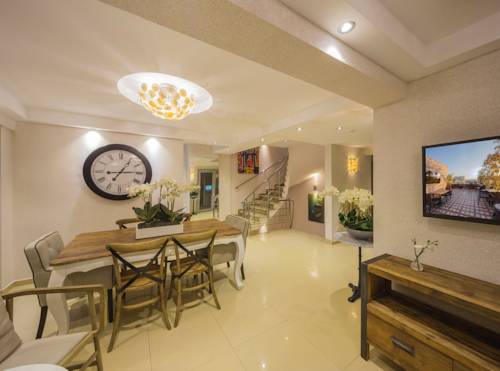 B'Guest House&Apartment