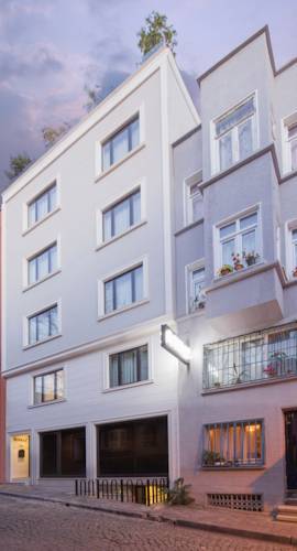 B'Guest House&Apartment