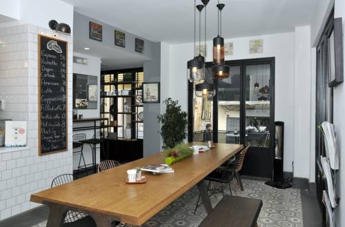 B'Guest House&Apartment