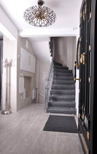 B'Guest House&Apartment