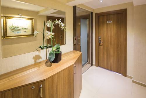 B'Guest House&Apartment