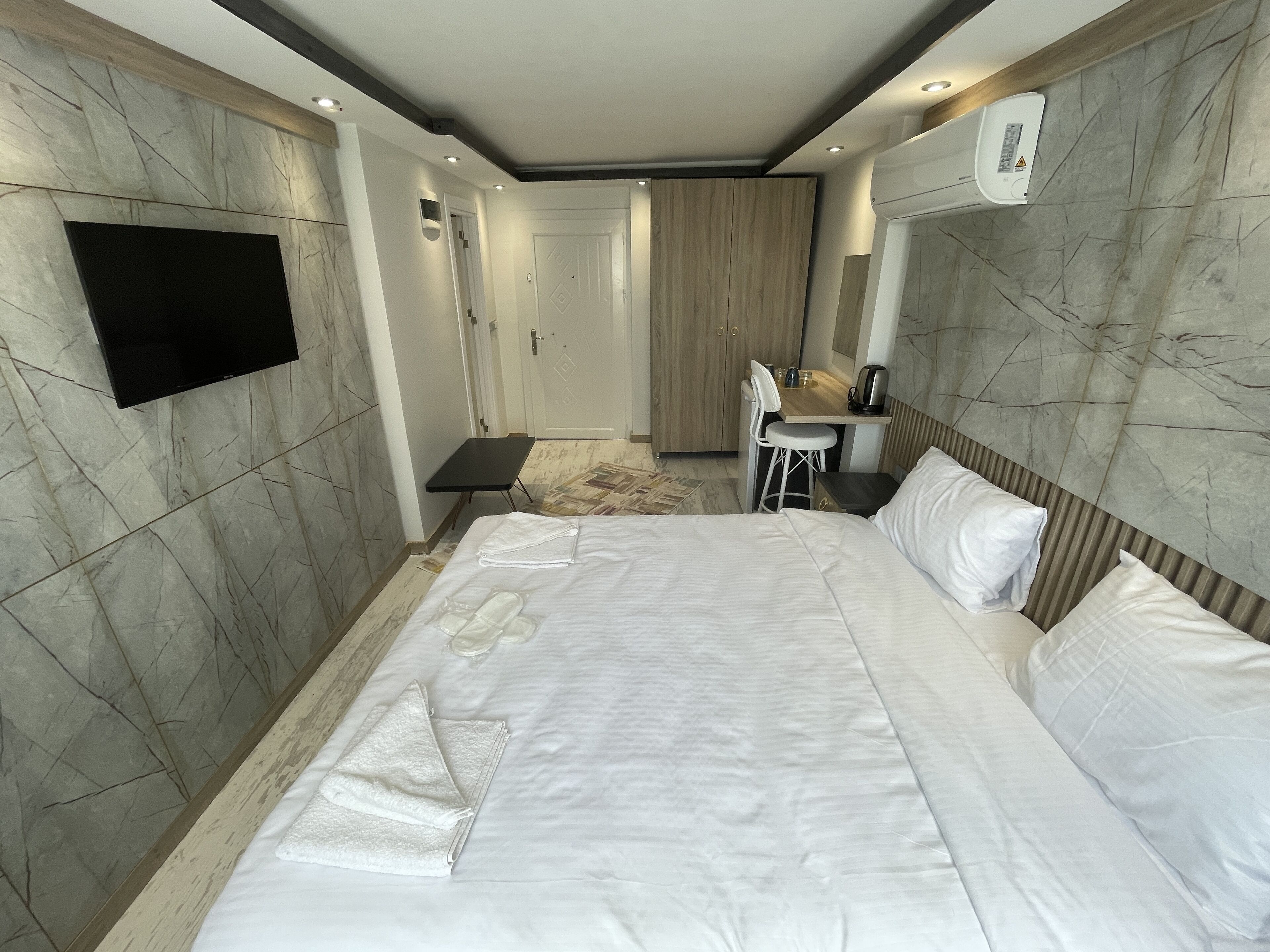 Blue Mansion Hotel