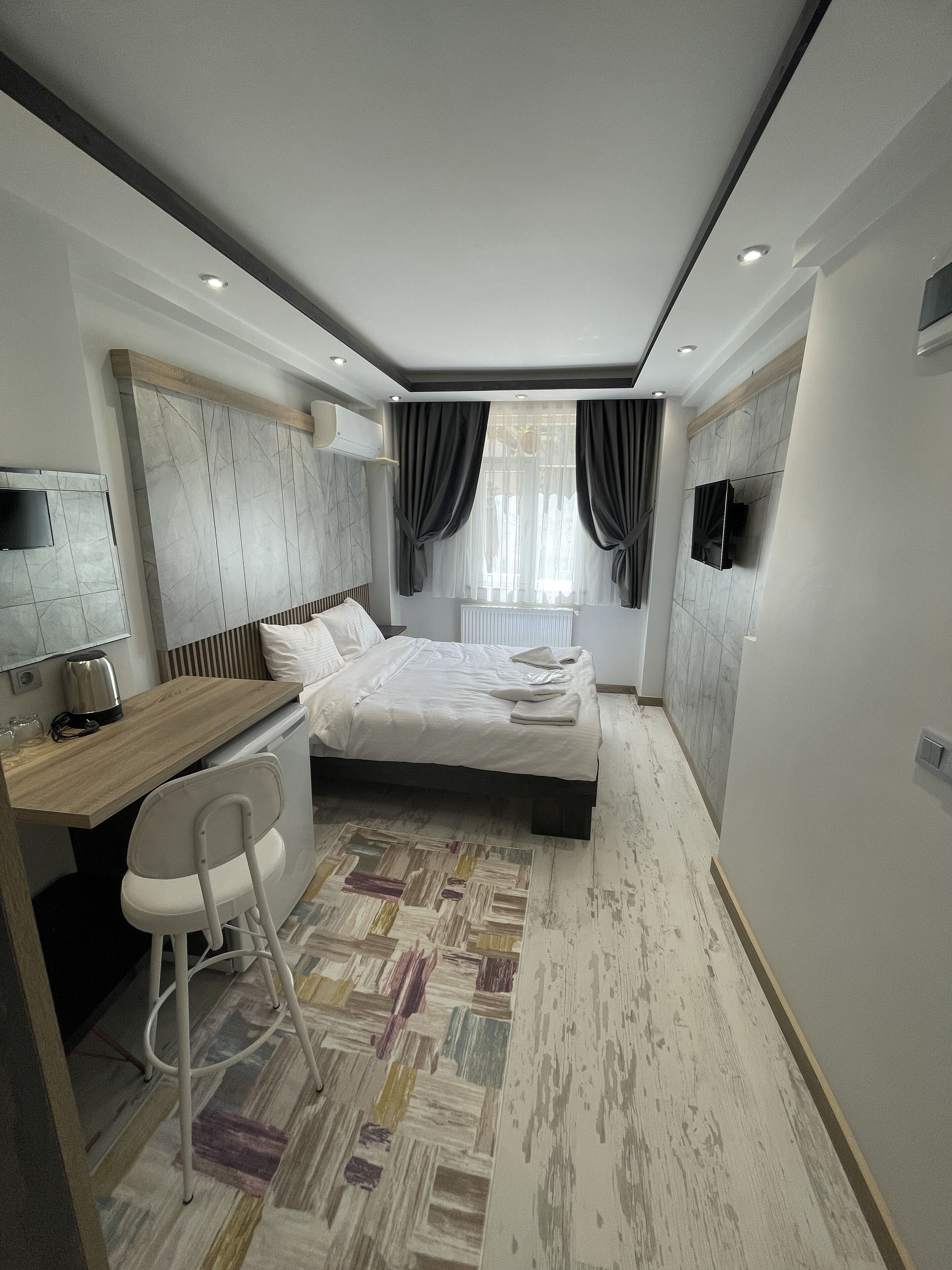 Blue Mansion Hotel