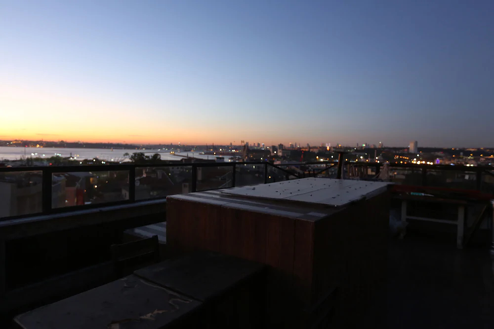 Bristol Hostel & Pub