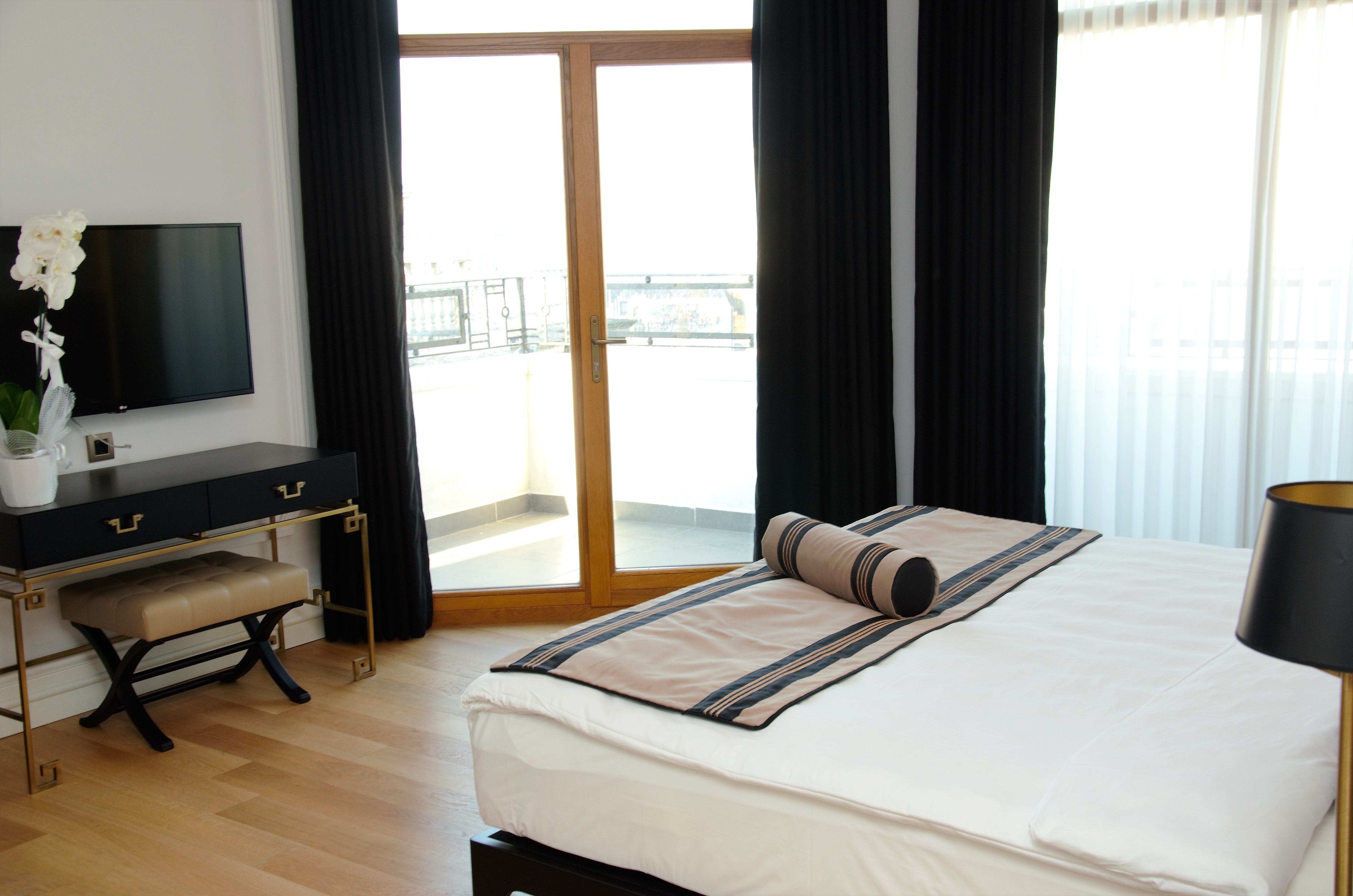 Akka Lush Hotel