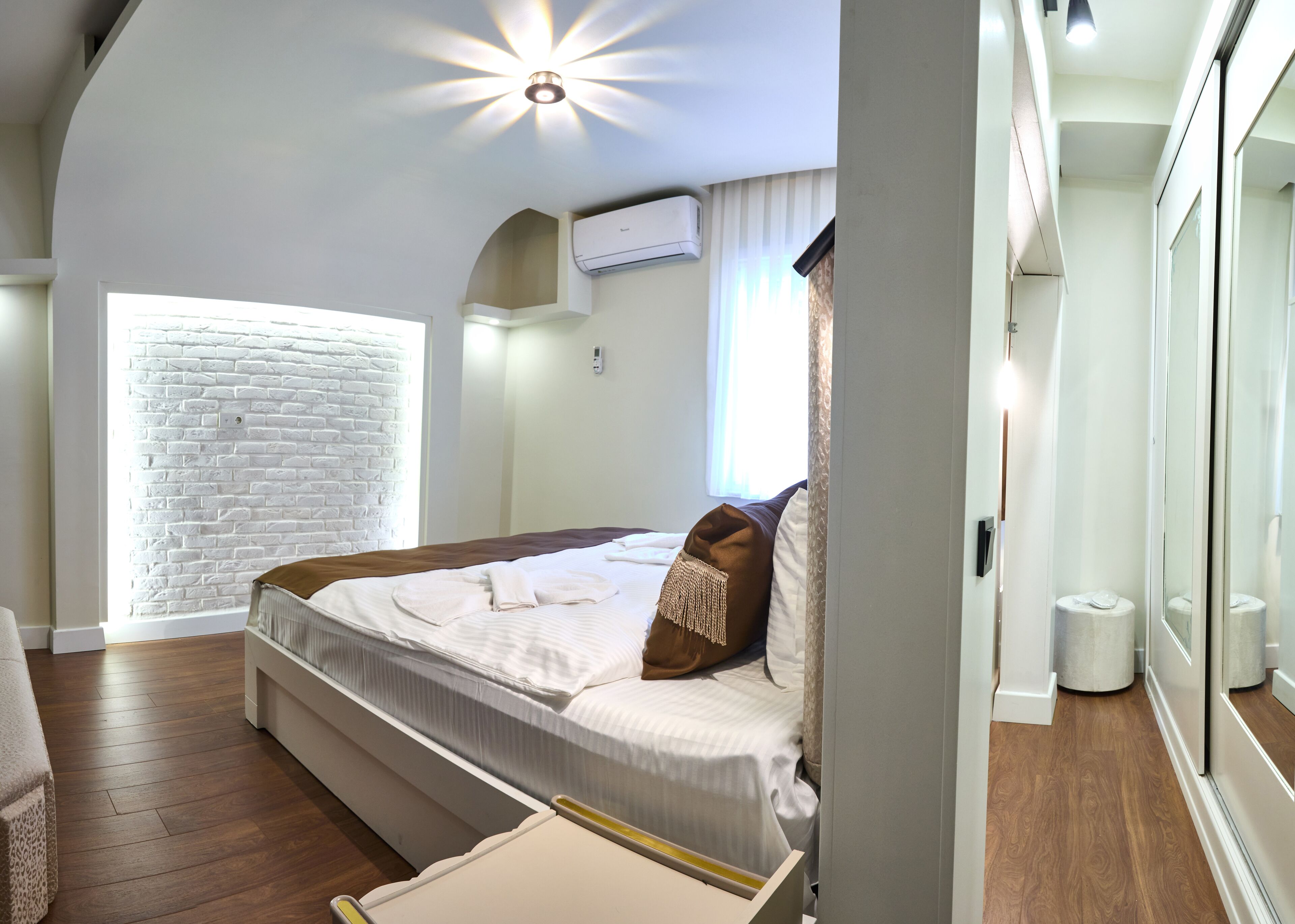 By Aydin Suite Hotel