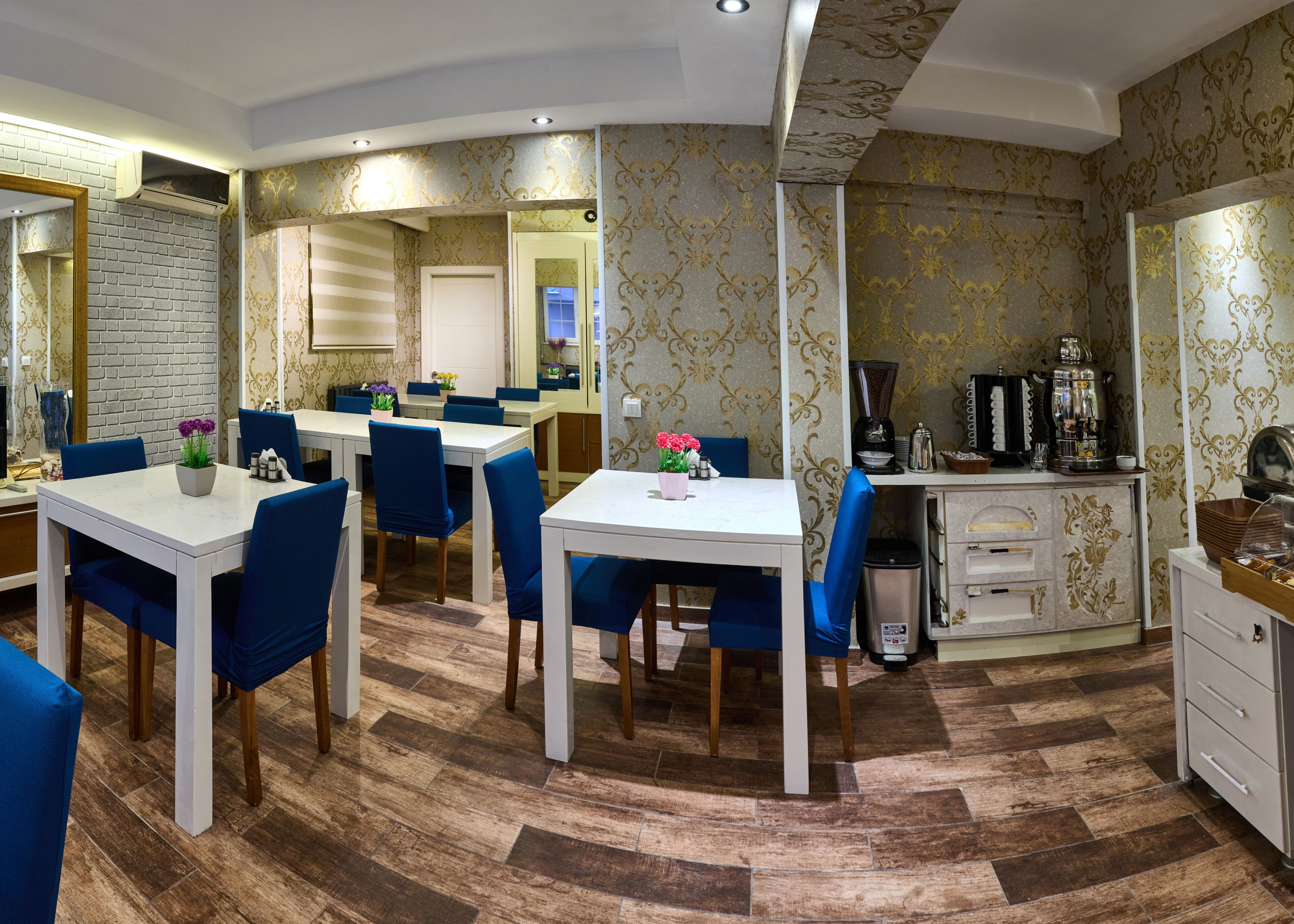 By Aydin Suite Hotel
