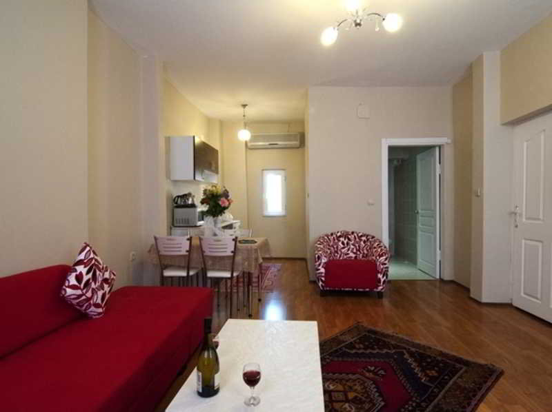 By Pera Suites