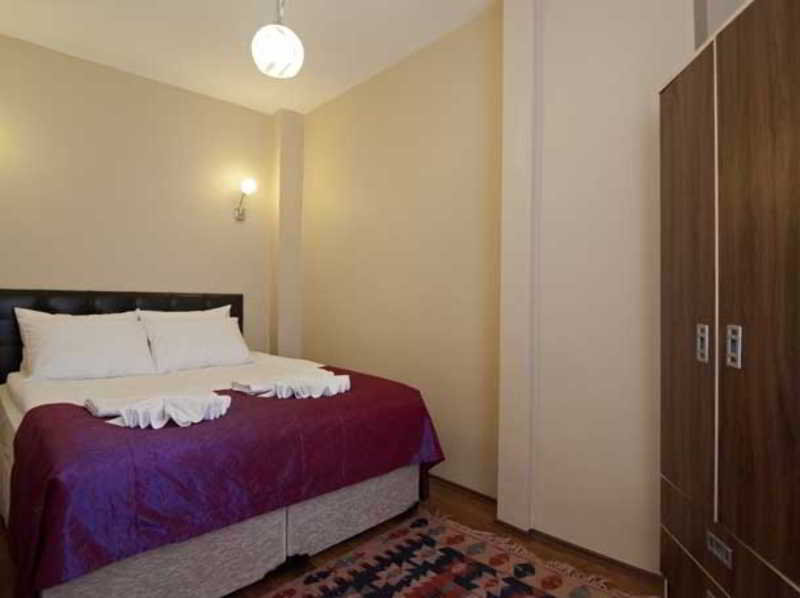 By Pera Suites
