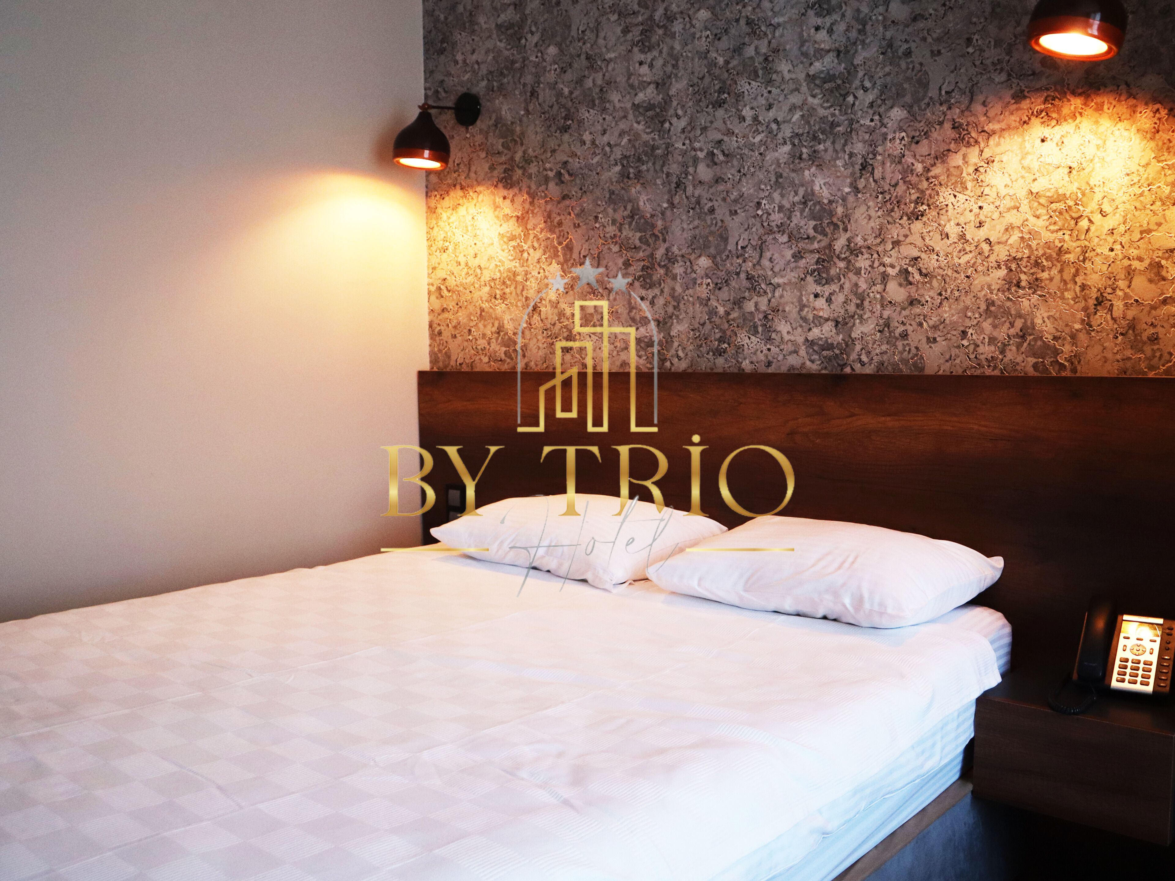 By Trio Hotel