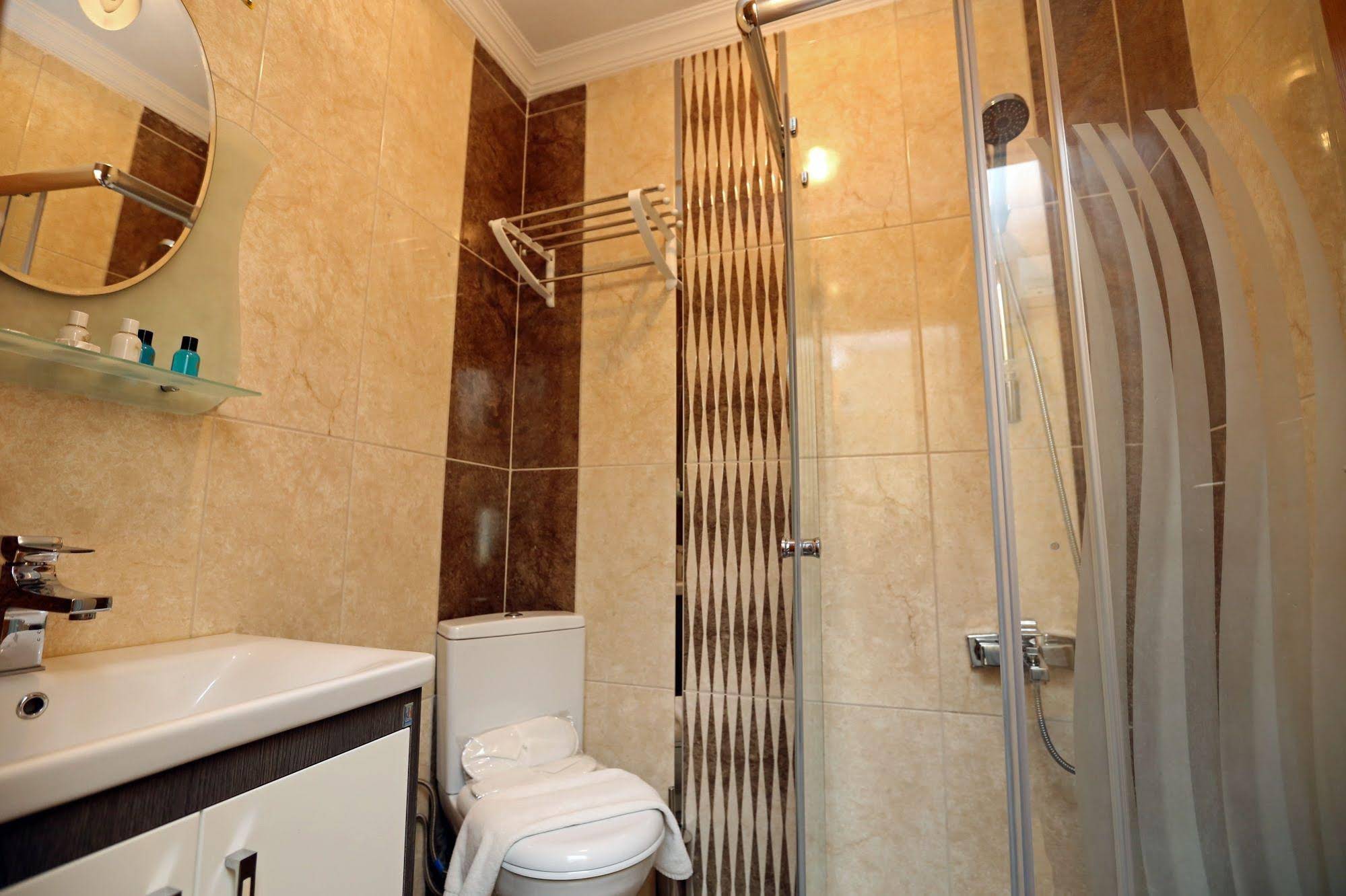 Camelot Apartment