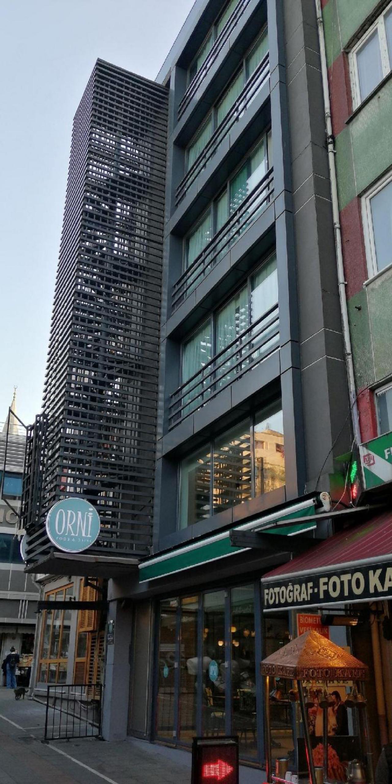 Casa Rosso Suite Hotel